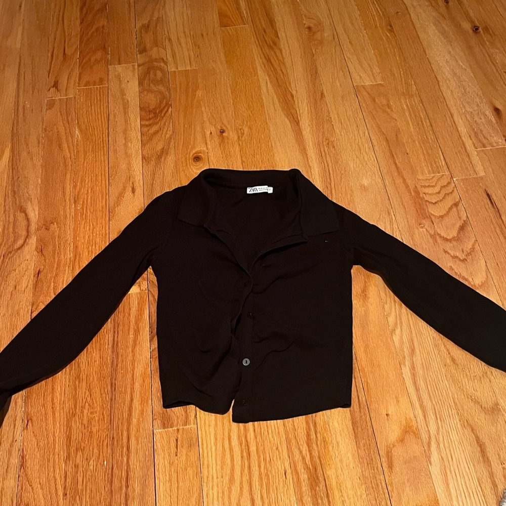 black ling sleeve cropped button down